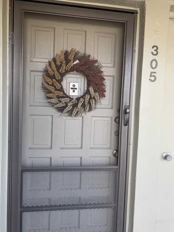 4120 Tivoli Ct Apt 305 - Photo 4 of 31