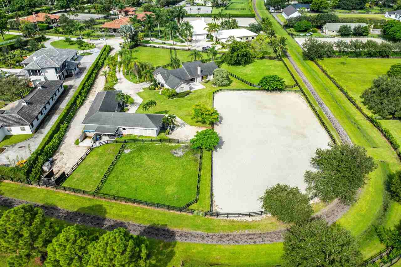 2080 Canter Way - Photo 6 of 20