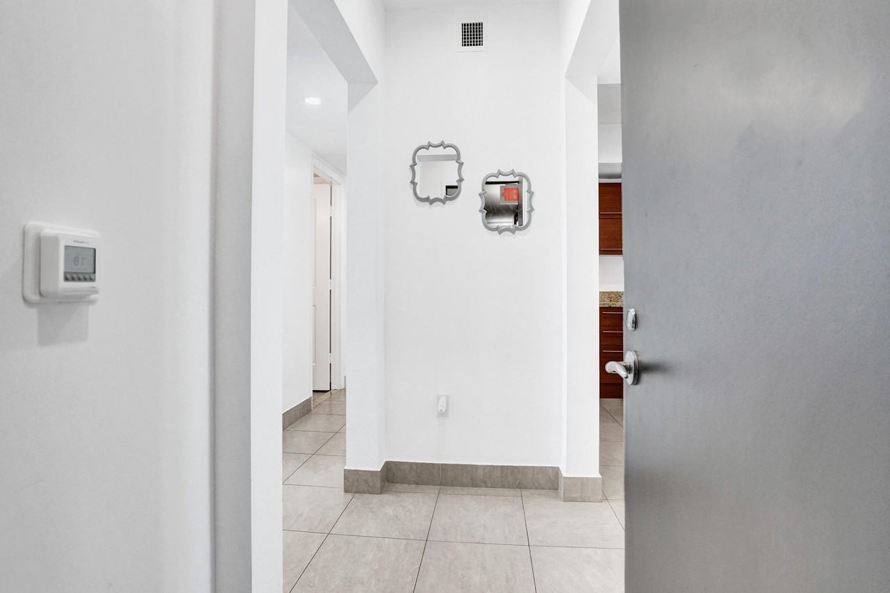 2641 N Flamingo Rd Apt 2105n - Photo 3 of 50