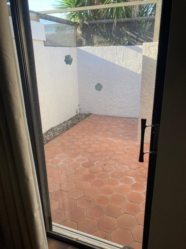 10668 Ladypalm Ln Unit A - Photo 3 of 12