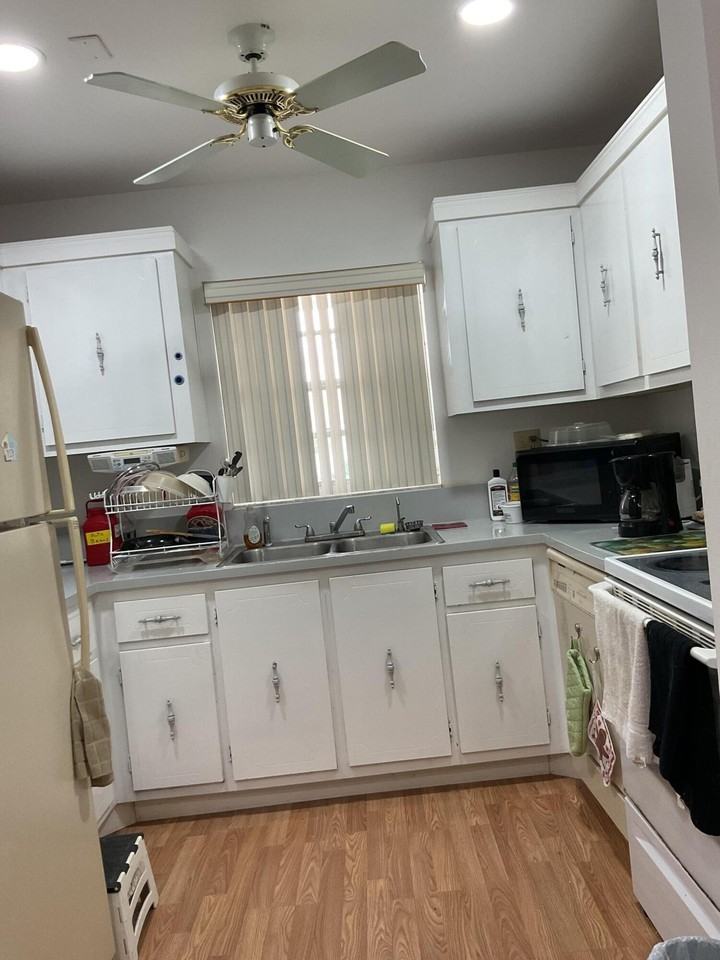 5397 Lakefront Blvd Apt A - Photo 4 of 48