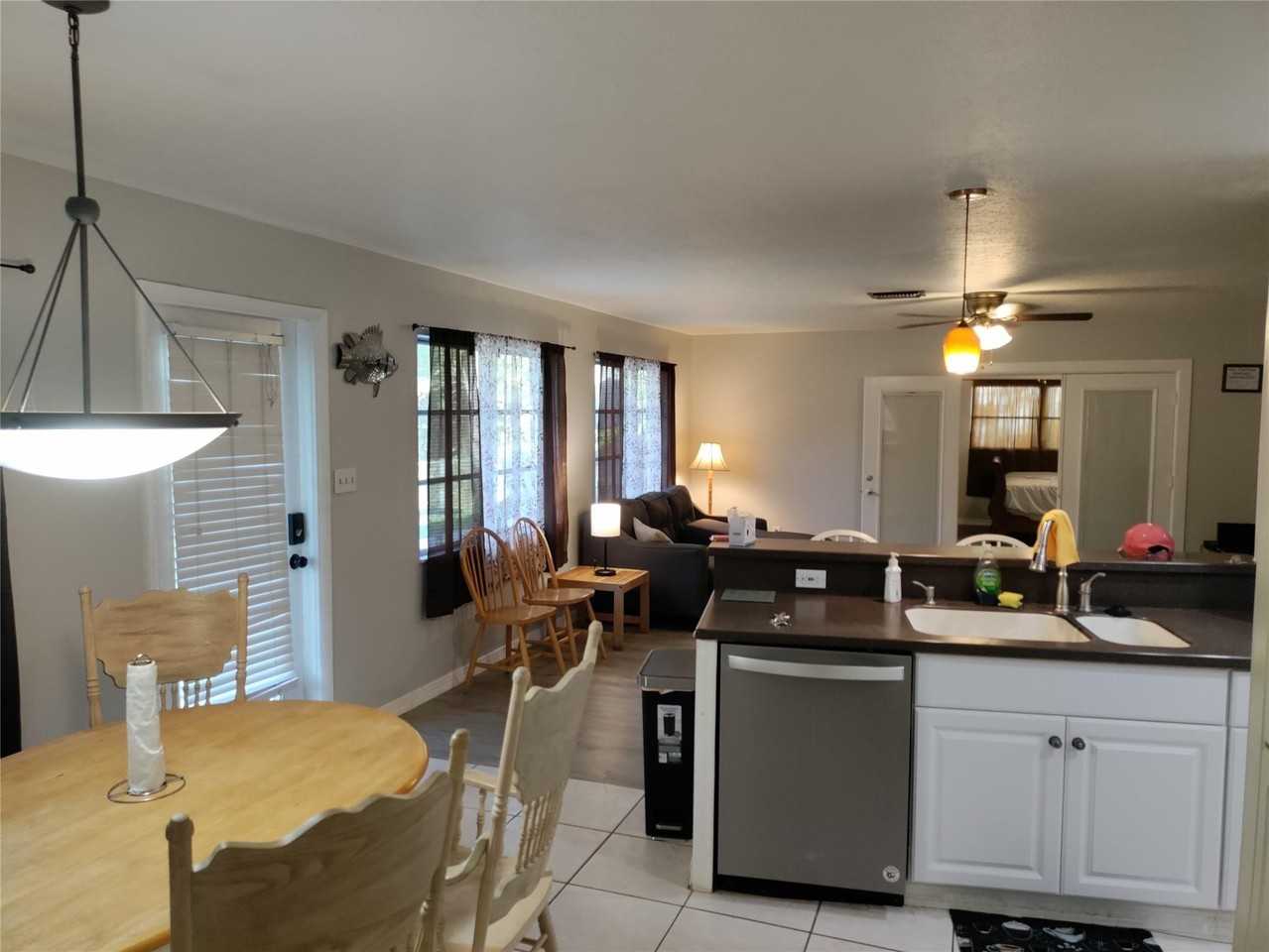 77 Cardinal Dr - Photo 5 of 26