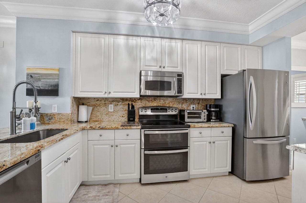 22703 Camino Del Mar Apt 64 - Photo 7 of 47