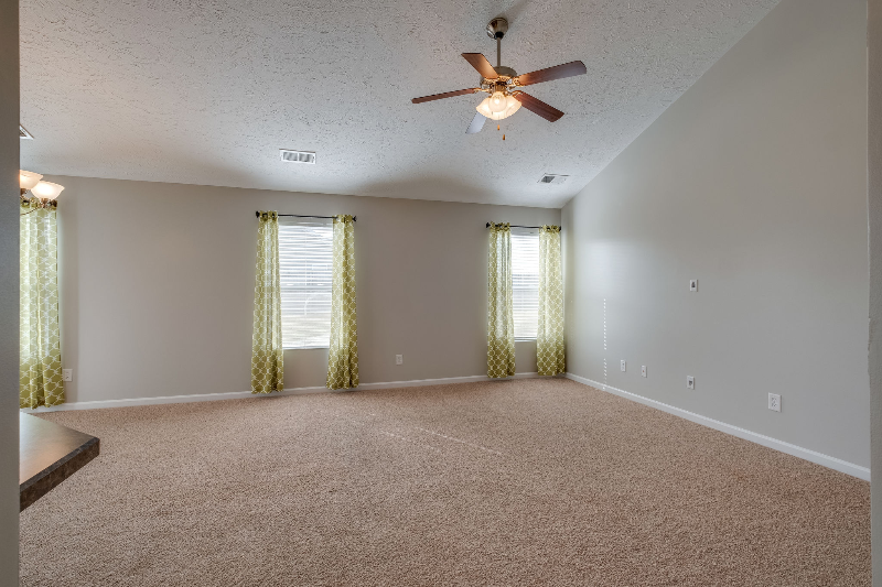 103 Blossom Ct - Photo 6 of 31