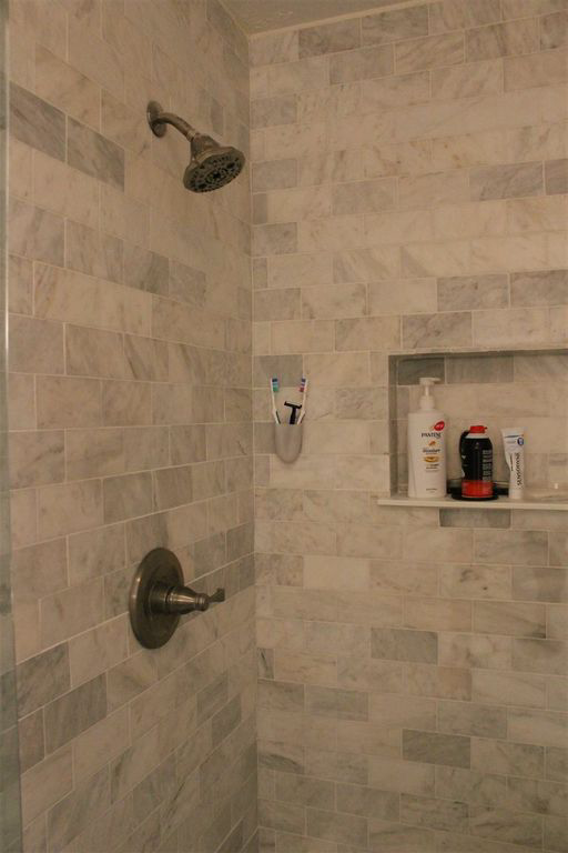 3765 Ellison Dr - Photo 7 of 11