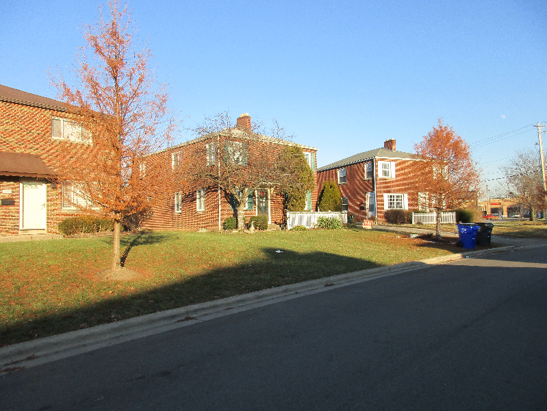 1862 Kentwell Rd - Photo 2 of 19