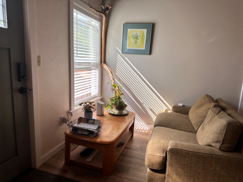 9256 21st Ave Sw - Photo 2 of 22