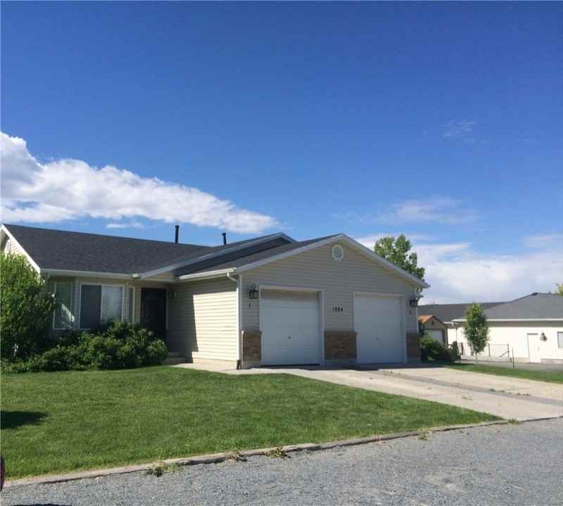 1884 Shepard Ln #2 - Photo 2 of 18