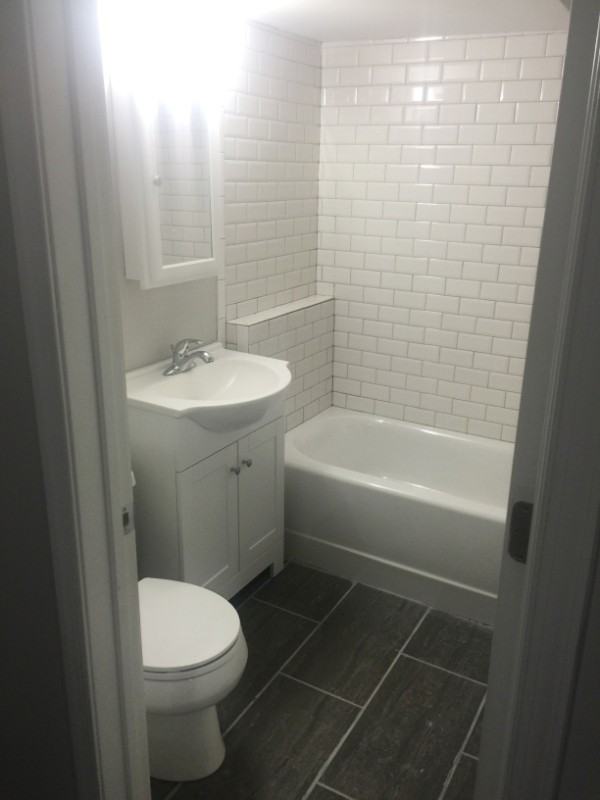 1621 Fontain St #2 - Photo 4 of 5