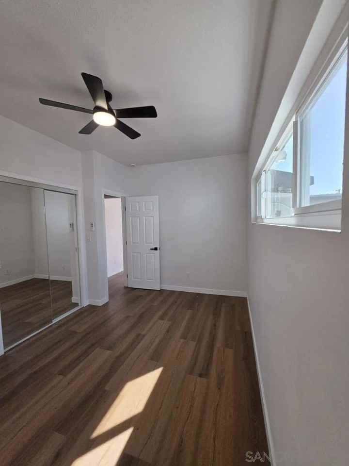 3262 Steel St - Photo 4 of 10