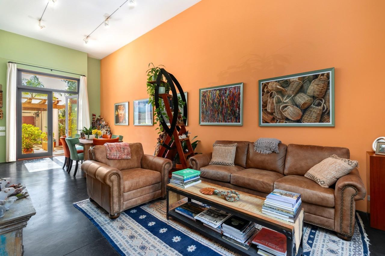 219 Equestrian Ave - Photo 3 of 26