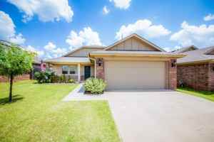 featured image of 1023 Chandler St