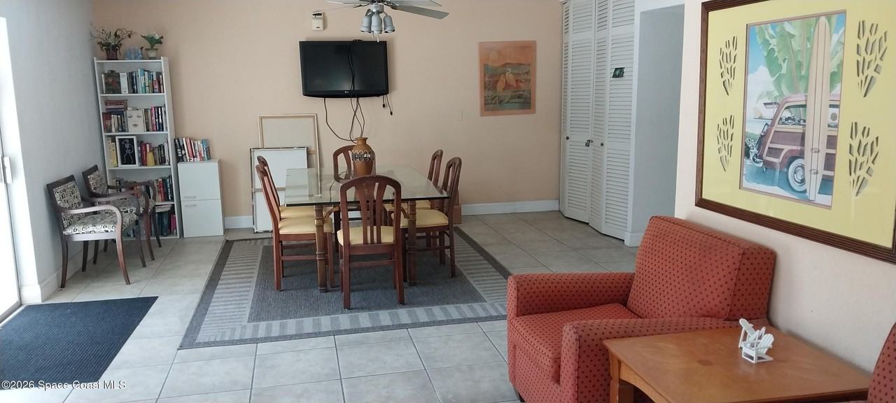 221 Columbia Dr #133 - Photo 2 of 22