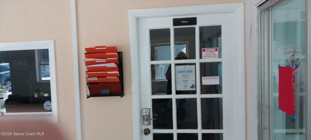 221 Columbia Dr #133 - Photo 4 of 22