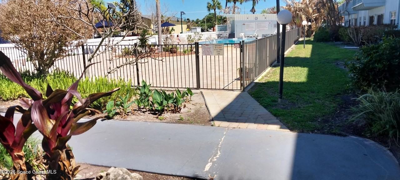 221 Columbia Dr #133 - Photo 6 of 22