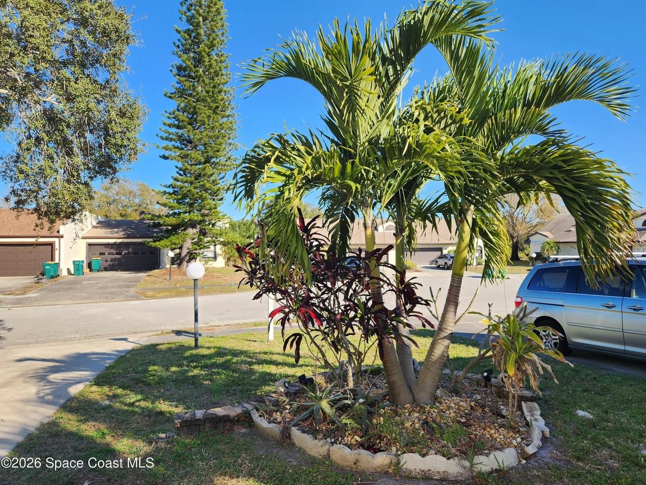 3456 Sparrow Ct - Photo 5 of 16