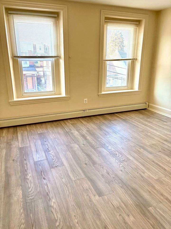 525 Monastery Ave - Photo 5 of 14