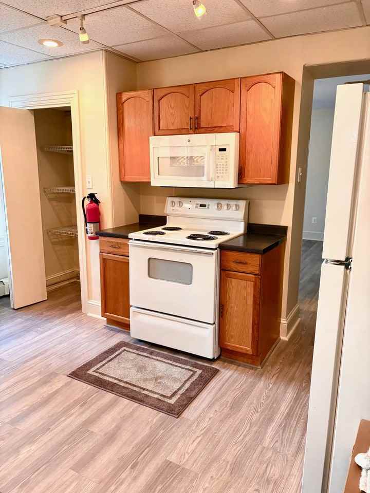 525 Monastery Ave - Photo 7 of 14