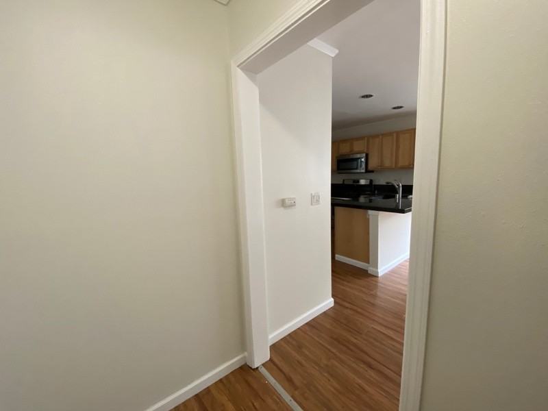 5540 Franklin Ave - Photo 3 of 16