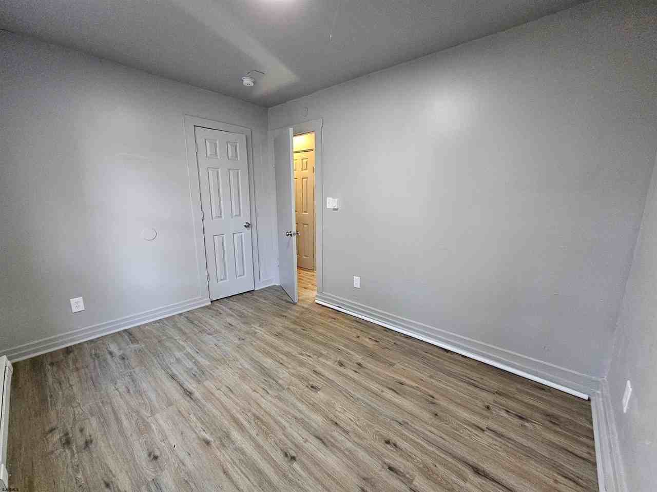 709 Adriatic Ave - Photo 6 of 14