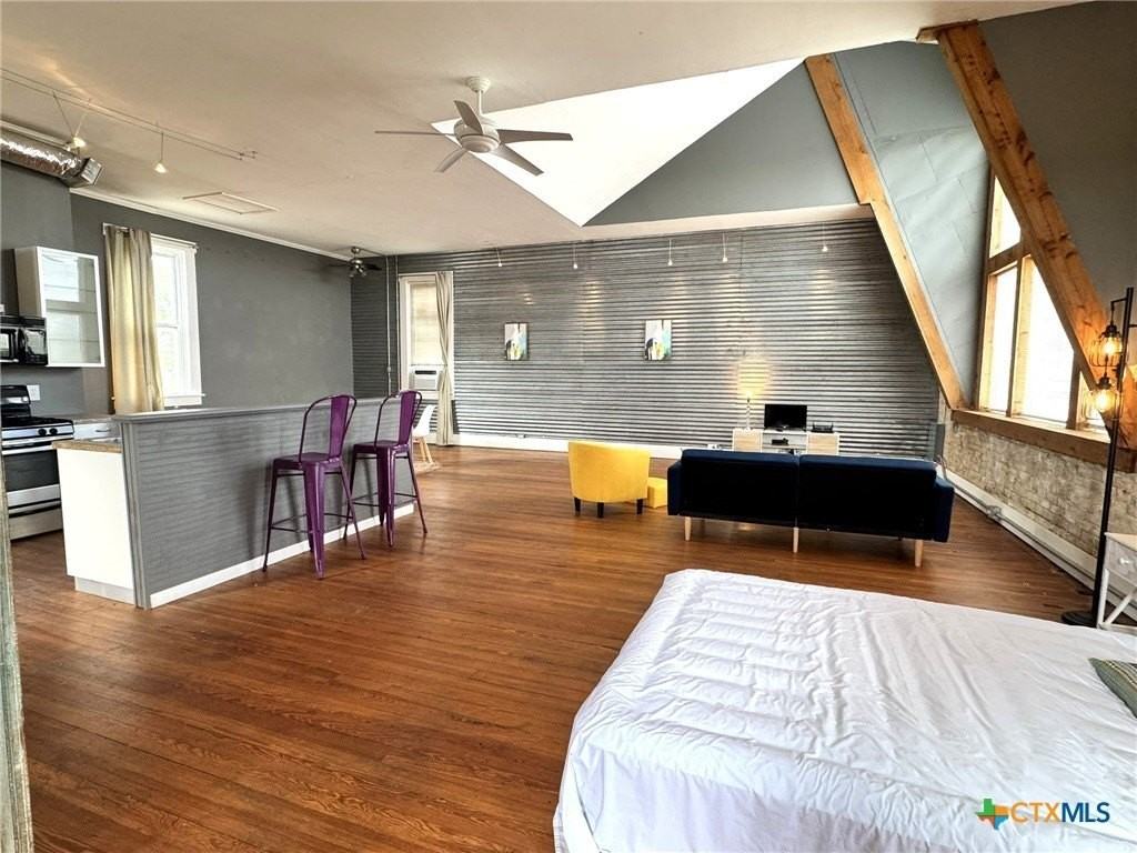 103 W Walnut St Unit A - Photo 6 of 16