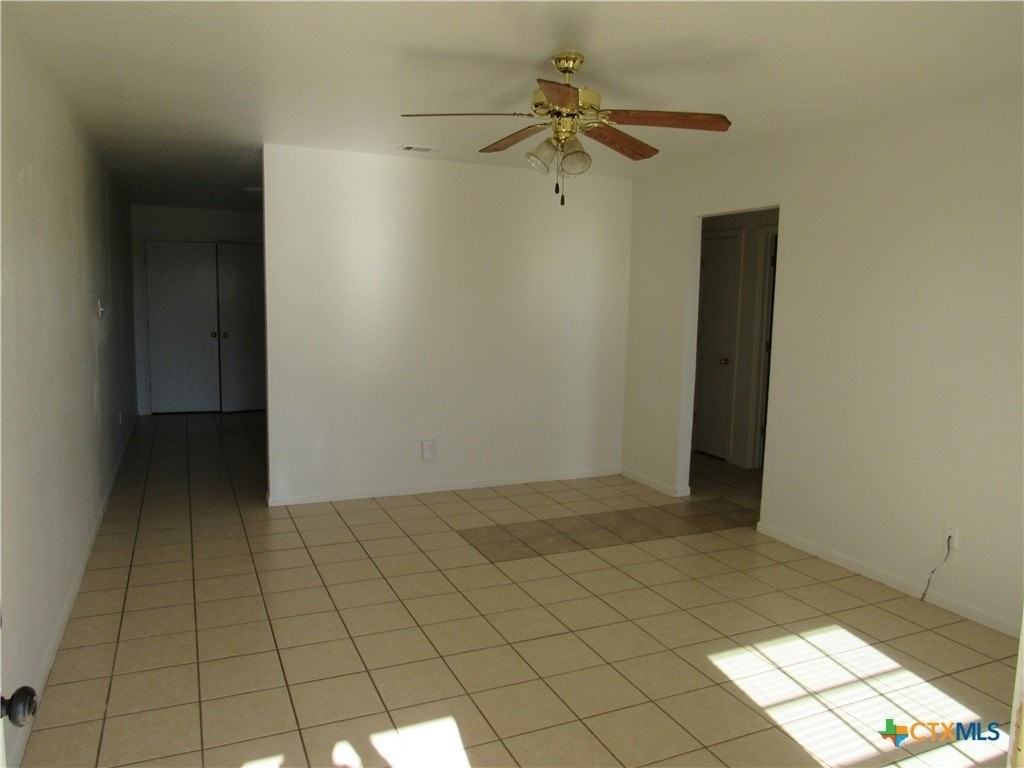 200 Randy Blvd Unit B - Photo 2 of 12