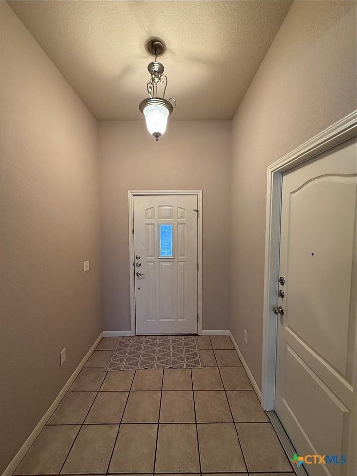 1648 Sunfire Cir - Photo 2 of 15