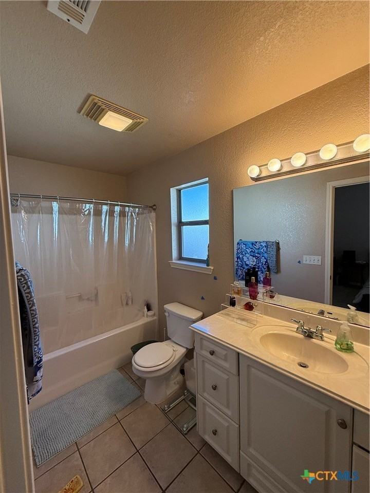 1648 Sunfire Cir - Photo 7 of 15