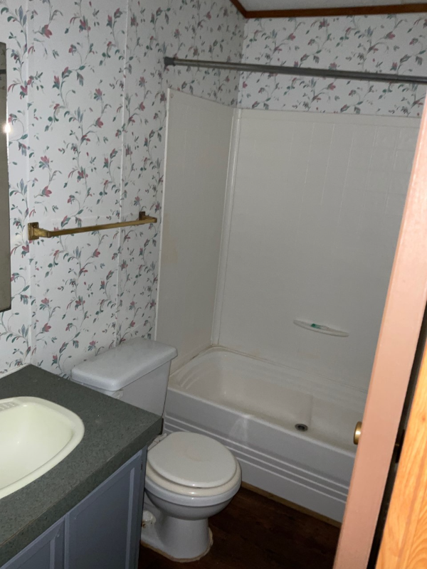 1511 Bowie St - Photo 4 of 9