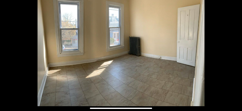 1249 Greenwich St - Photo 7 of 14