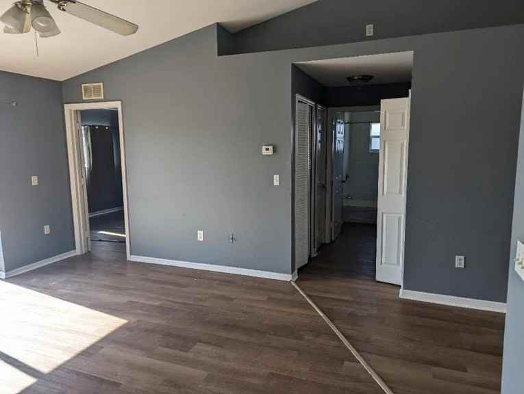 2405 Mansfield Ave S - Photo 3 of 12