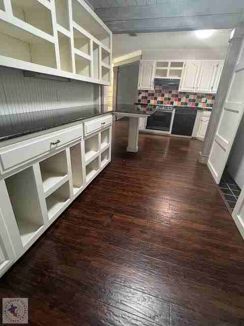 6026 Pleasant Ln - Photo 4 of 24