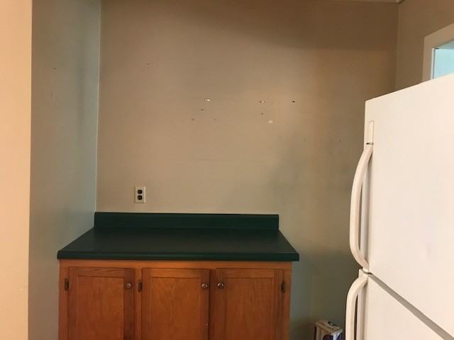 911 Moorheadville Rd - Photo 3 of 10