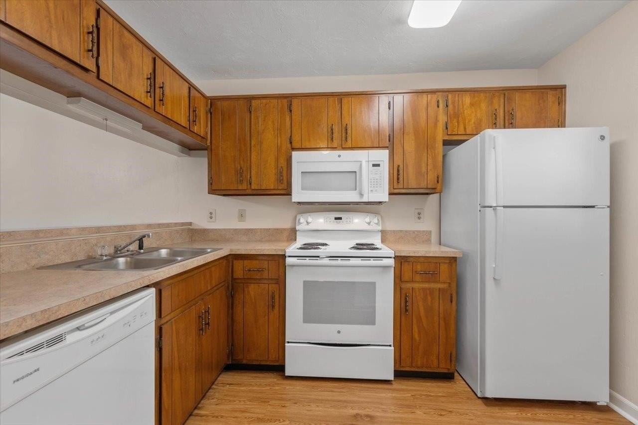 3208 Ginger Dr - Photo 6 of 41