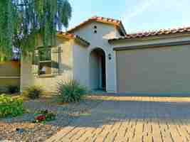 featured image of 15408 W Edgemont Ave