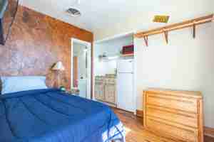 featured image of 210 E North St #3