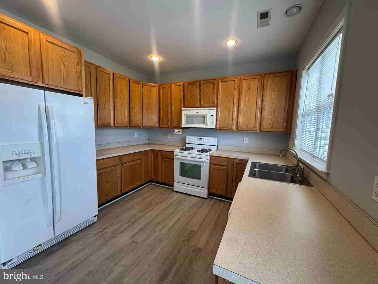 128 Springfield Cir - Photo 6 of 25