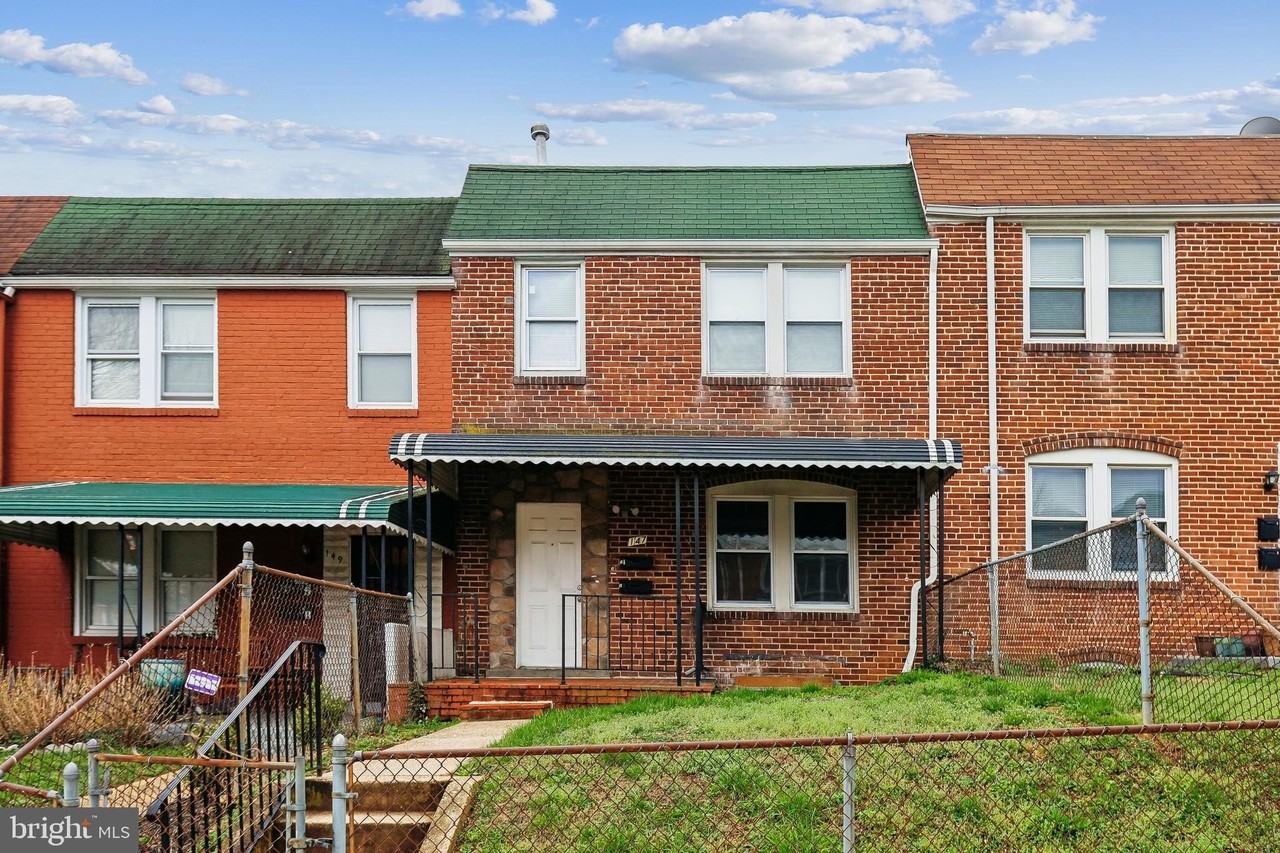 147 Denison St - Photo 2 of 21