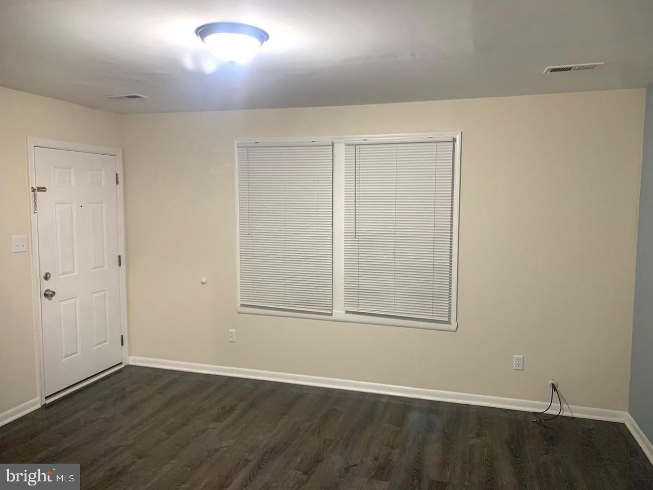 424 Harford St - Photo 4 of 18