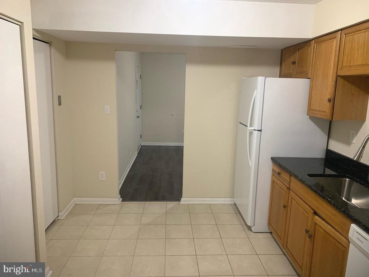 424 Harford St - Photo 7 of 18