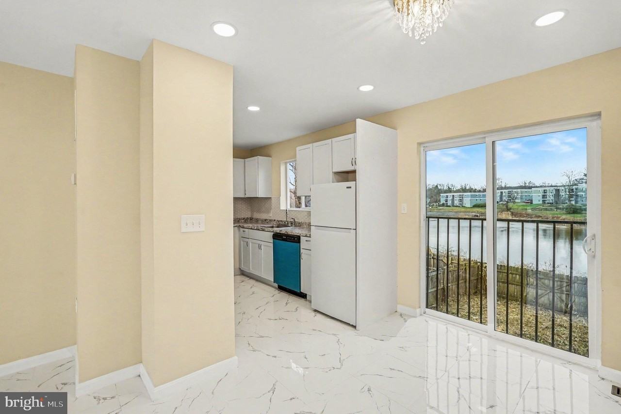 1935 Brookside Dr - Photo 5 of 33