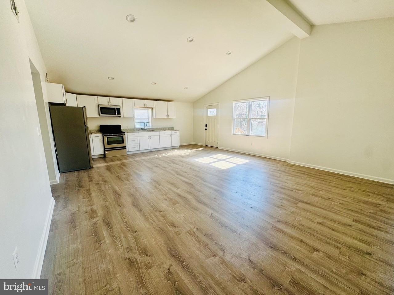 108 Philadelphia Rd - Photo 4 of 10