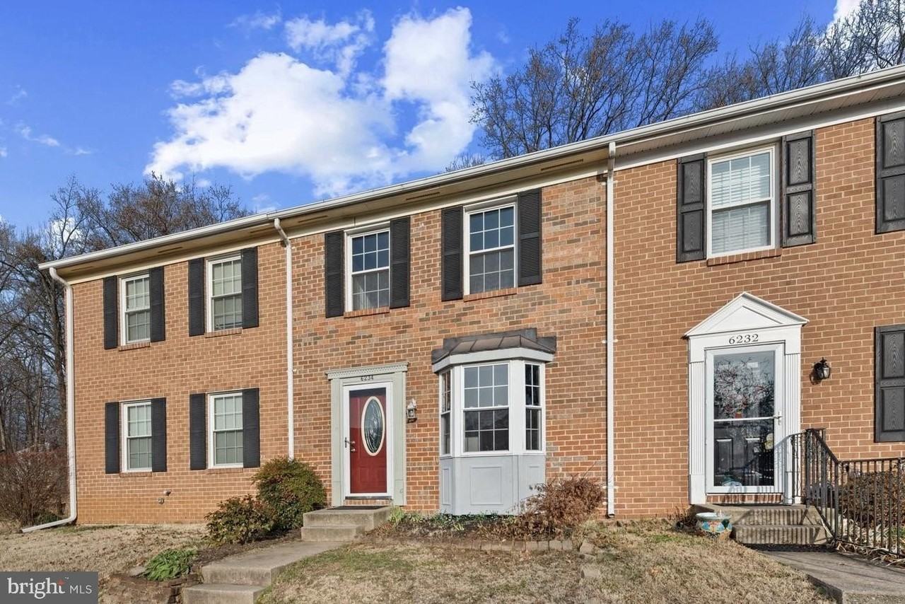 6234 Ducketts Ln Unit 25-2 - Photo 2 of 15