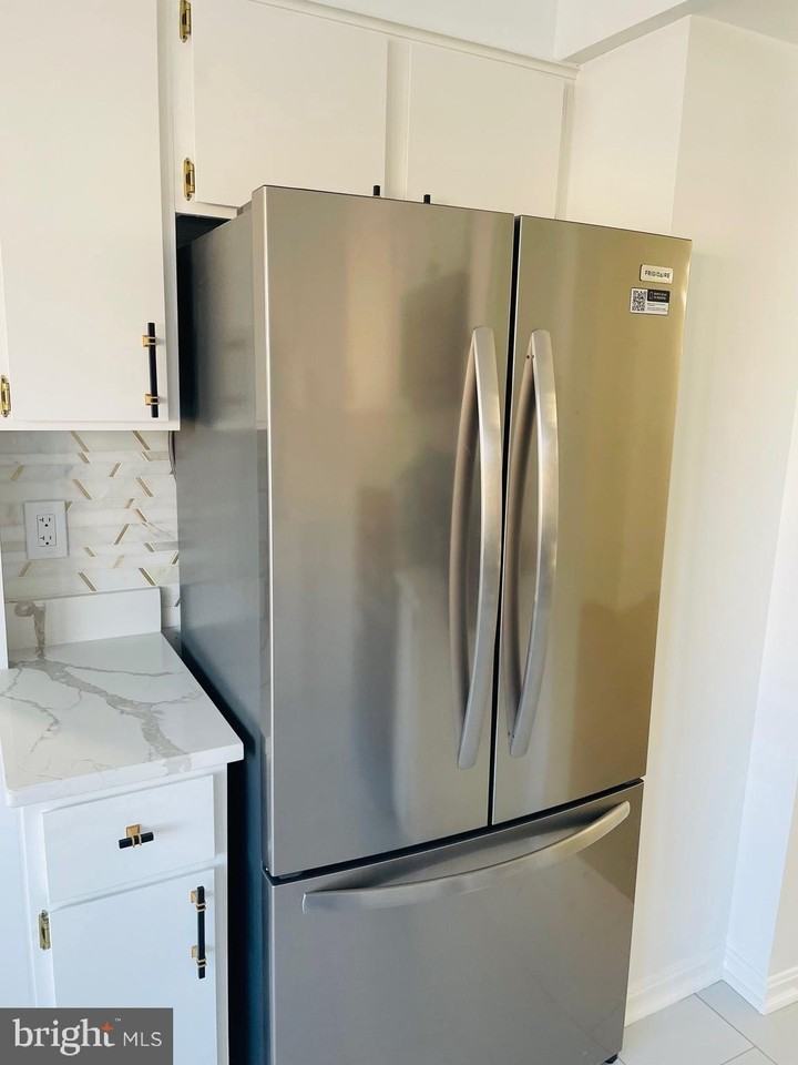 9610 Kanfer Ct - Photo 3 of 19