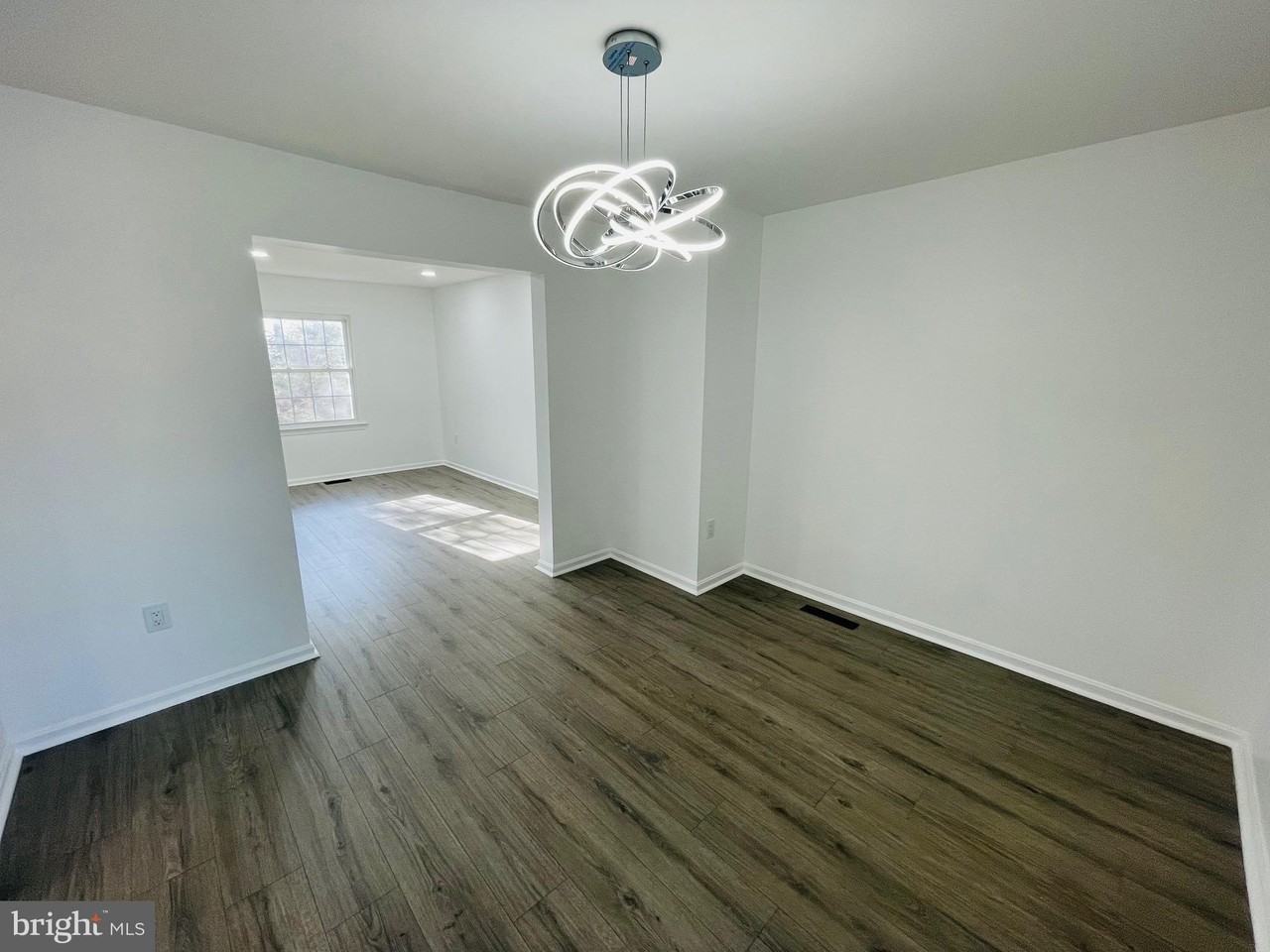 9610 Kanfer Ct - Photo 5 of 19