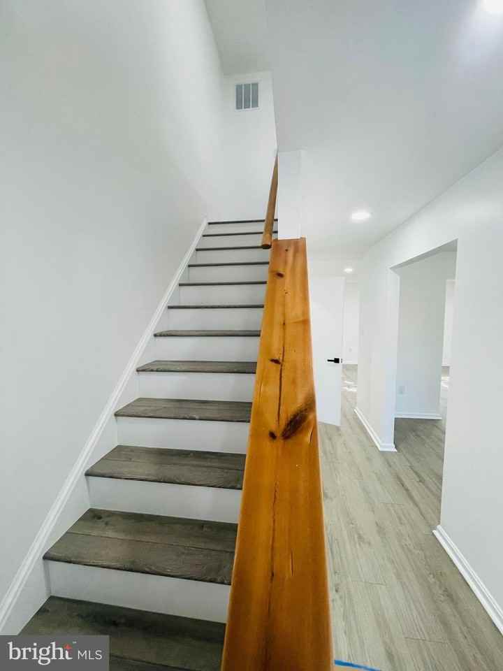 9610 Kanfer Ct - Photo 7 of 19