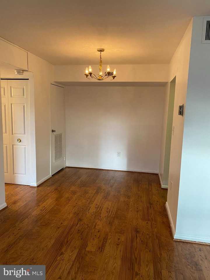 6998 Hanover Pkwy Unit 3 - Photo 5 of 14