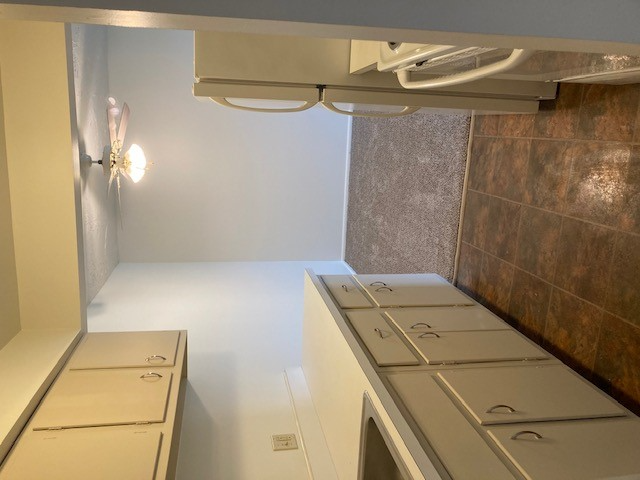 1221 Drury Ct - Photo 3 of 11