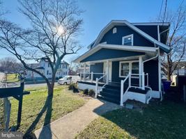 featured image of 552 Merchant St