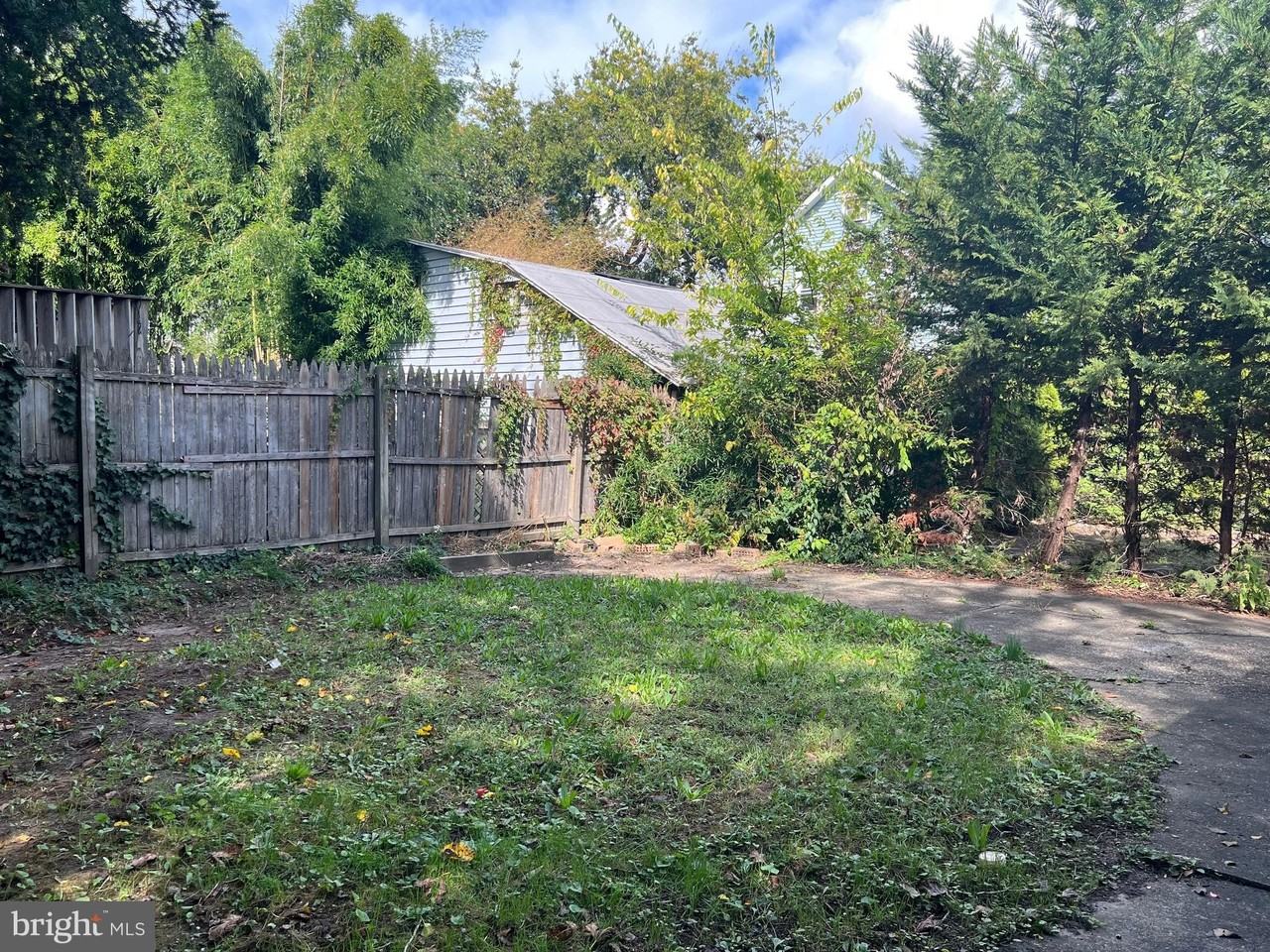 23 Lincoln Ave - Photo 2 of 16